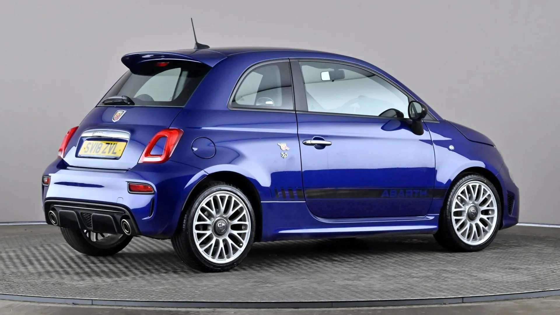 2018 ABARTH 595 2018 ABARTH 595