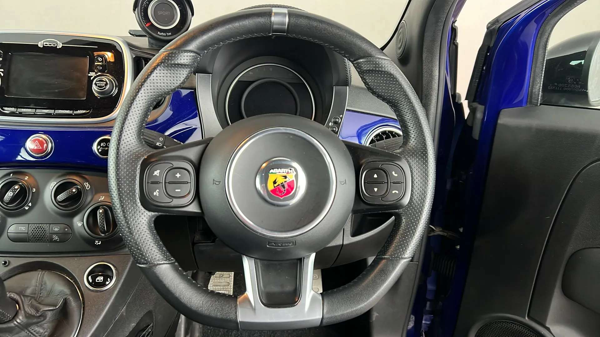 2018 ABARTH 595 2018 ABARTH 595