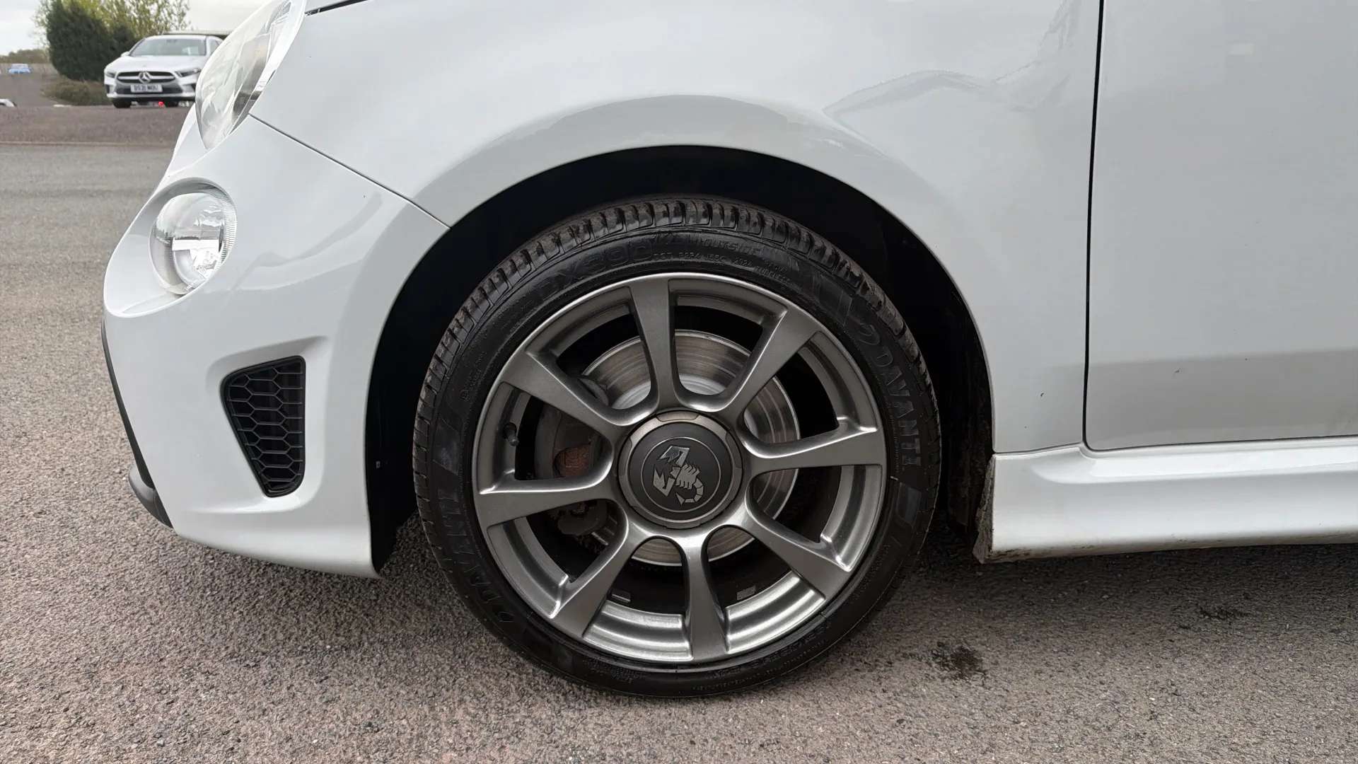 2019 ABARTH 595 2019 ABARTH 595