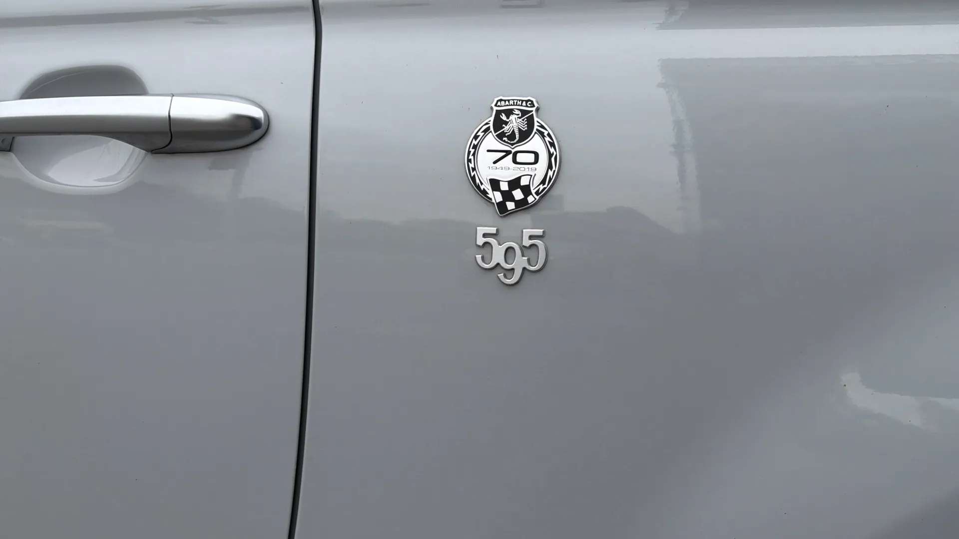 2019 ABARTH 595 2019 ABARTH 595
