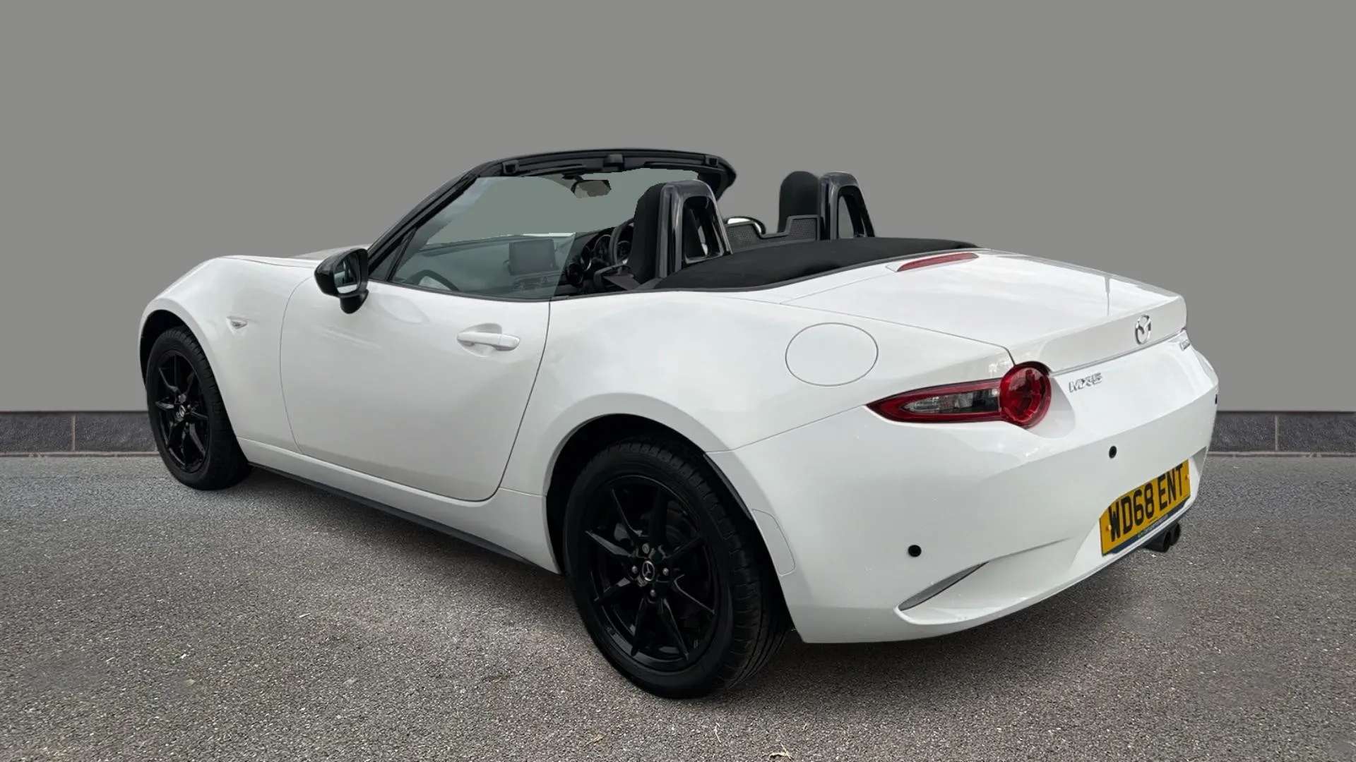 2018 MAZDA MX-5 2018 MAZDA MX-5