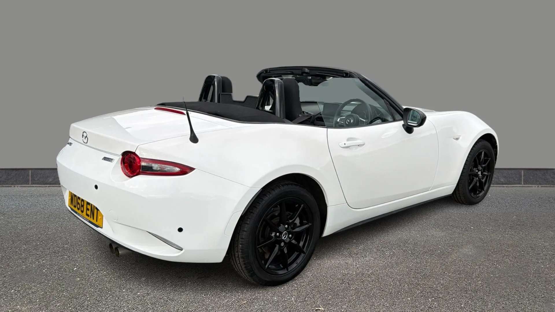2018 MAZDA MX-5 2018 MAZDA MX-5
