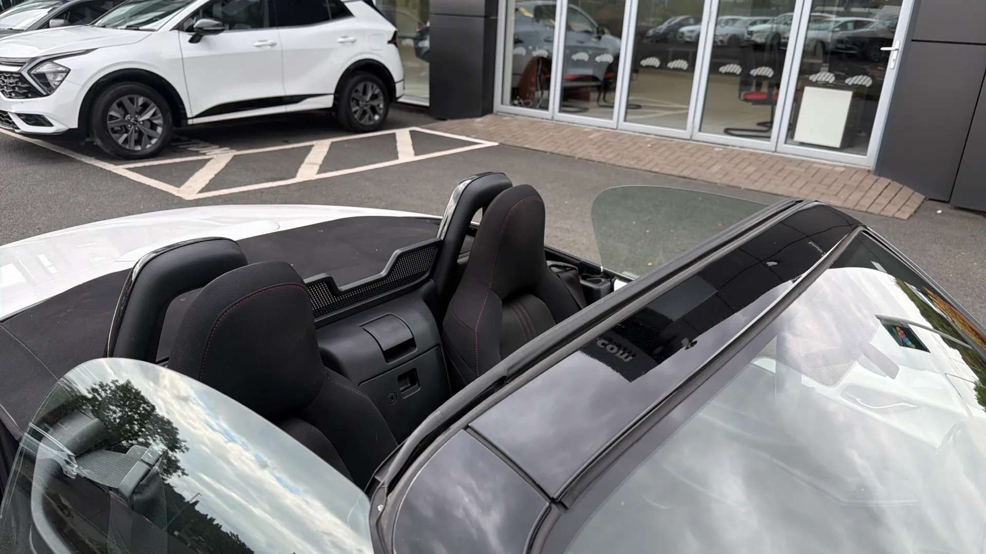 2018 MAZDA MX-5 2018 MAZDA MX-5
