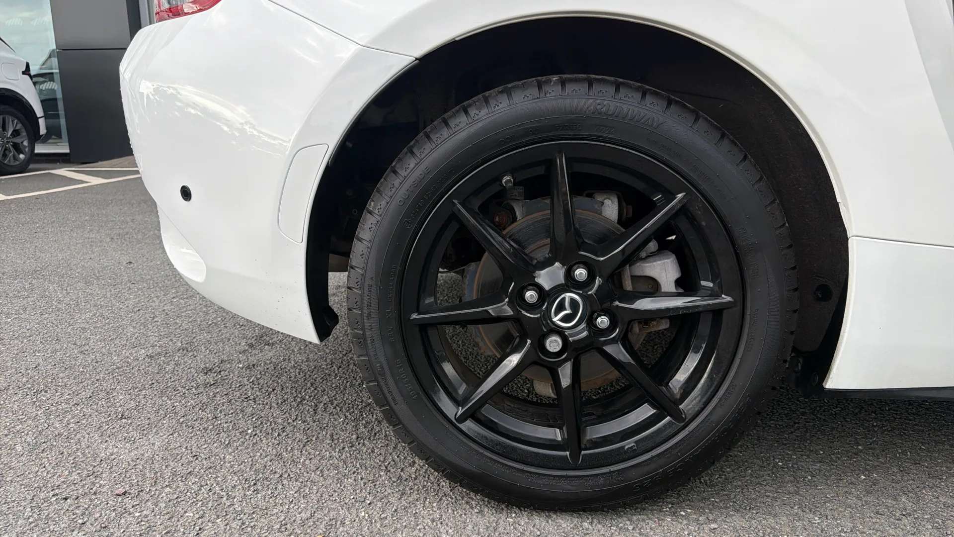 2018 MAZDA MX-5 2018 MAZDA MX-5