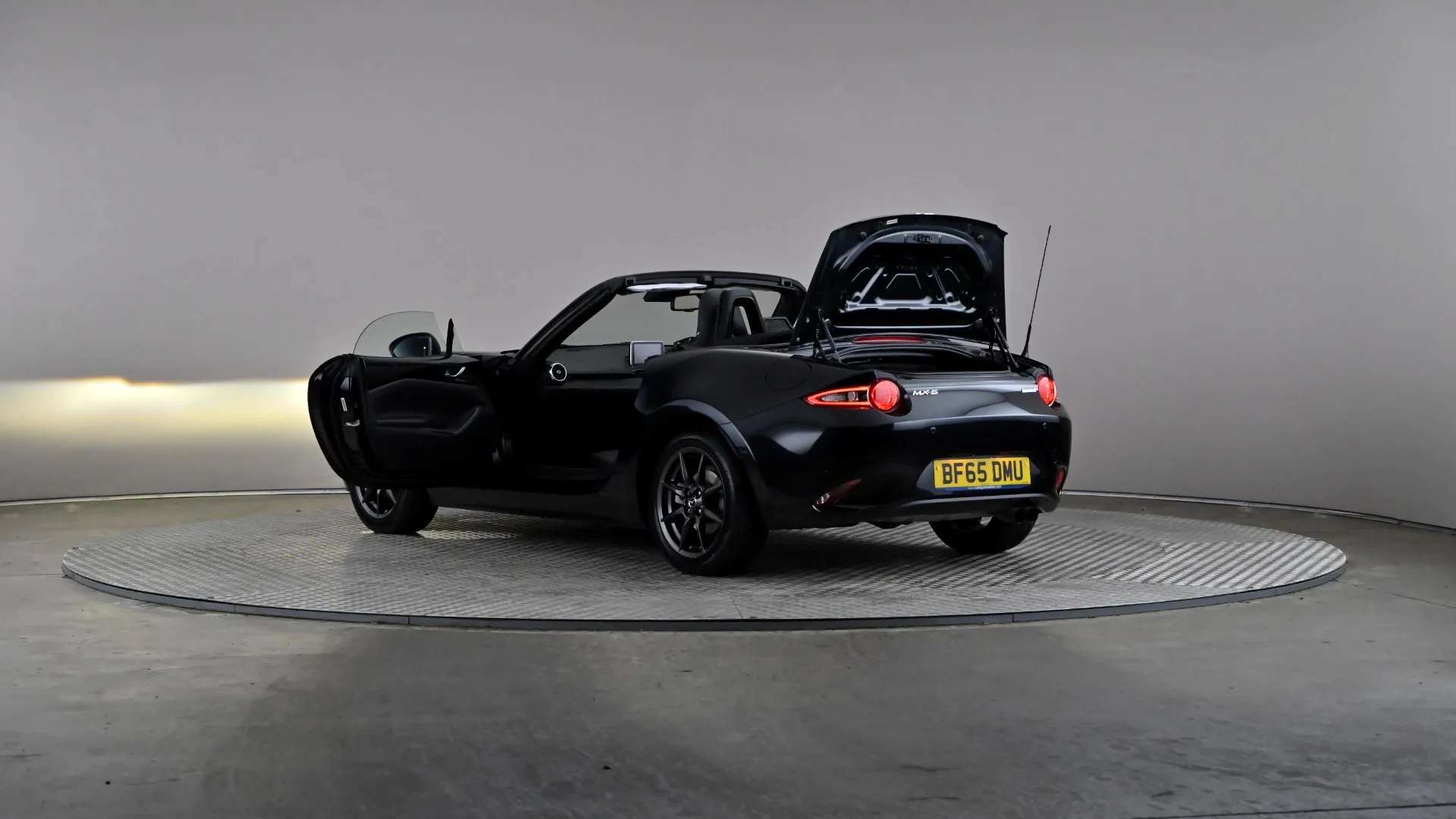 2015 MAZDA MX-5 2015 MAZDA MX-5