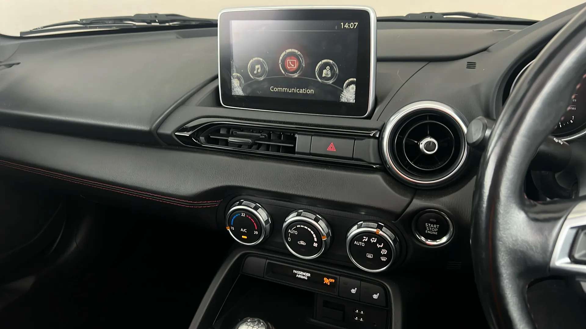 2015 MAZDA MX-5 2015 MAZDA MX-5