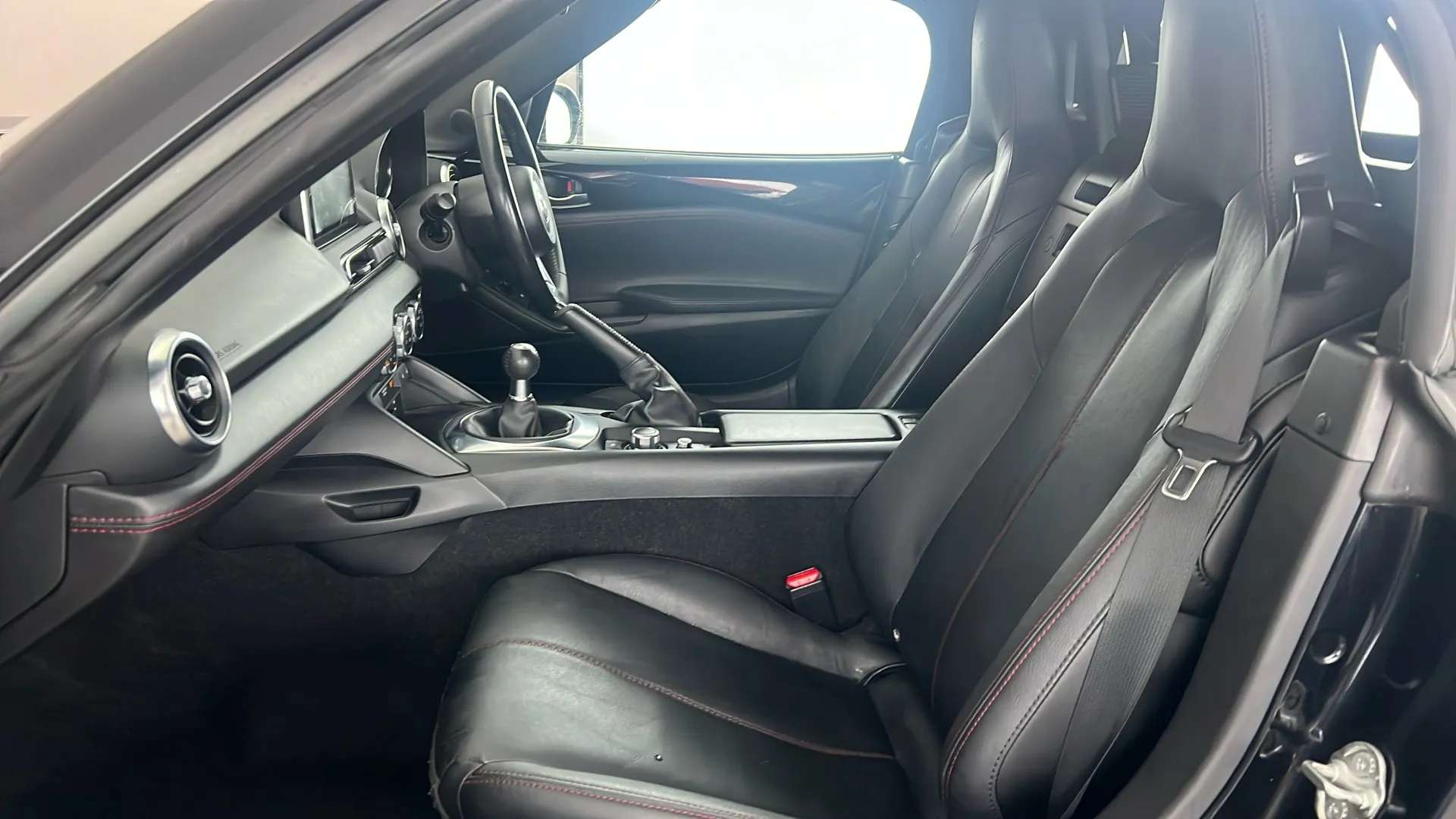 2015 MAZDA MX-5 2015 MAZDA MX-5