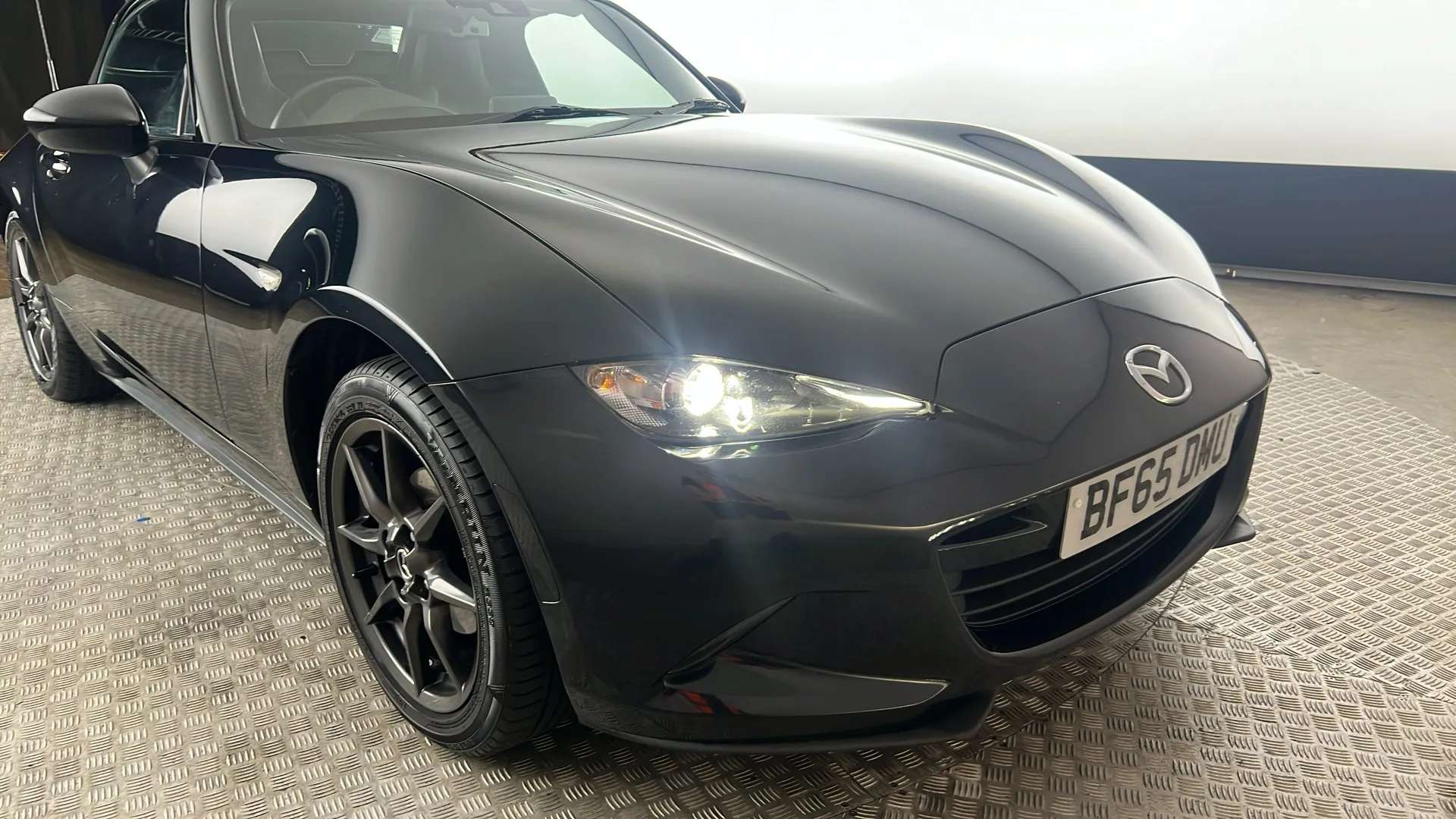 2015 MAZDA MX-5 2015 MAZDA MX-5