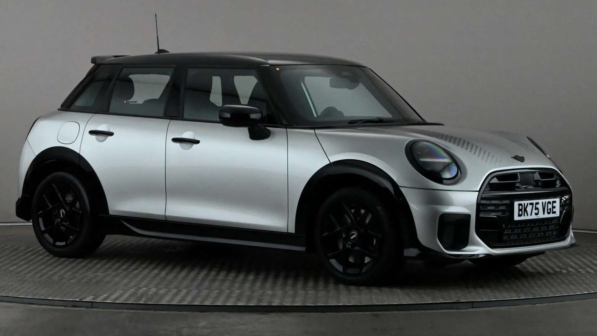 A 2025 MINI COOPER 1.5 C Sport Auto A 2025 MINI COOPER 1.5 C Sport Auto