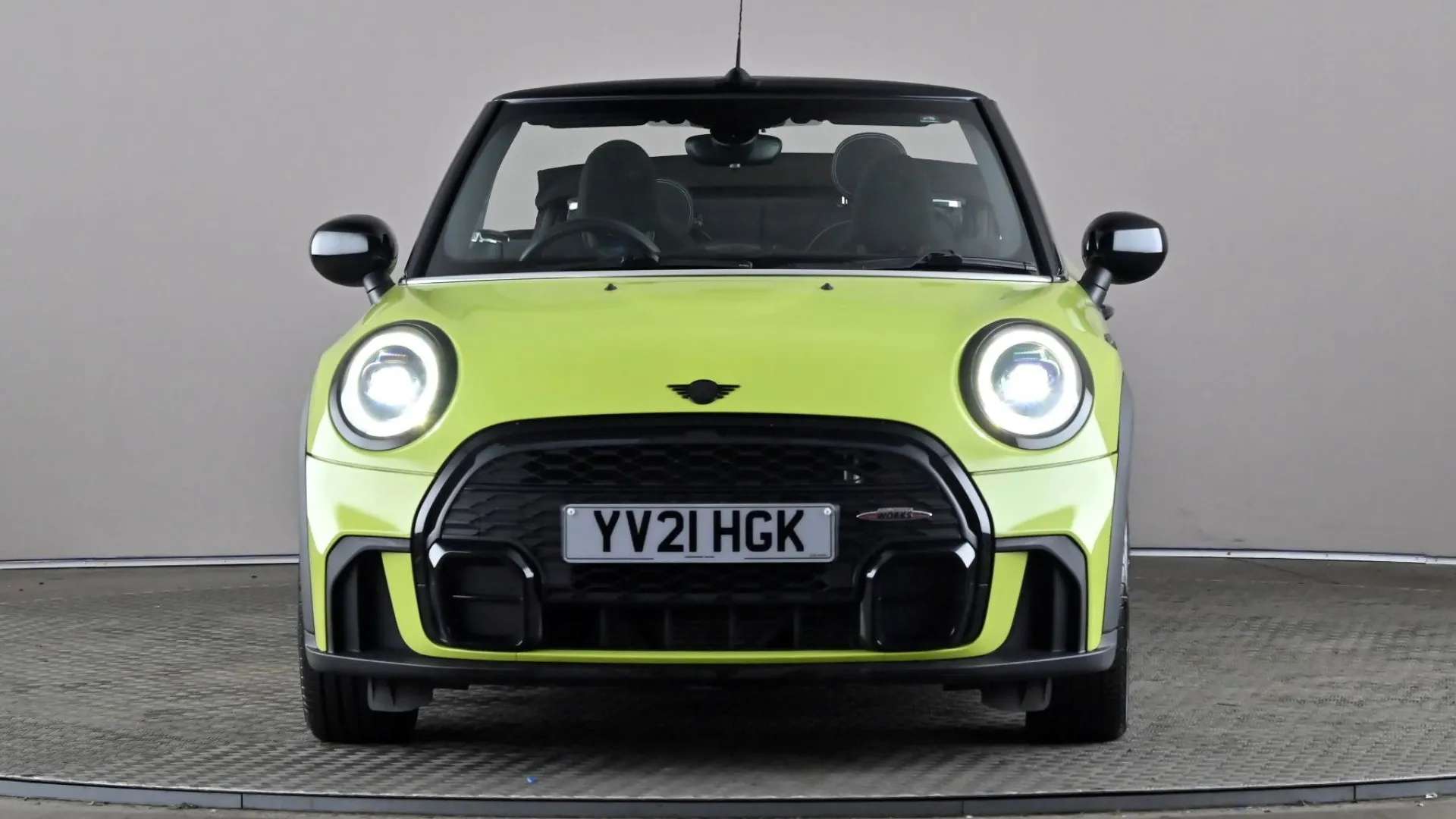 A 2021 MINI CONVERTIBLE 1.5 Cooper Sport A 2021 MINI CONVERTIBLE 1.5 Cooper Sport