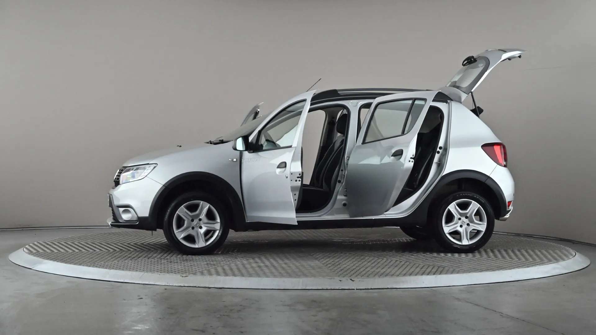2018 DACIA SANDERO STEPWAY 2018 DACIA SANDERO STEPWAY