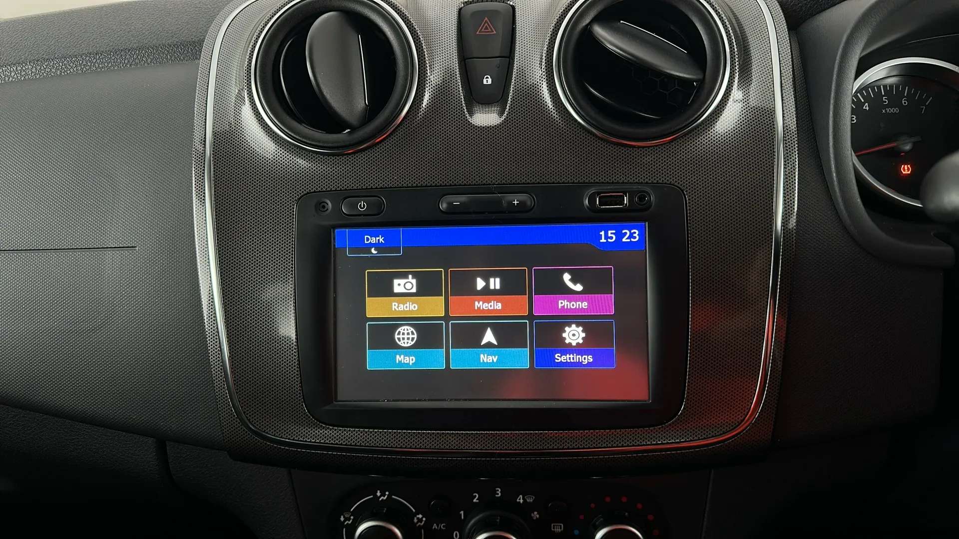 2018 DACIA SANDERO STEPWAY 2018 DACIA SANDERO STEPWAY
