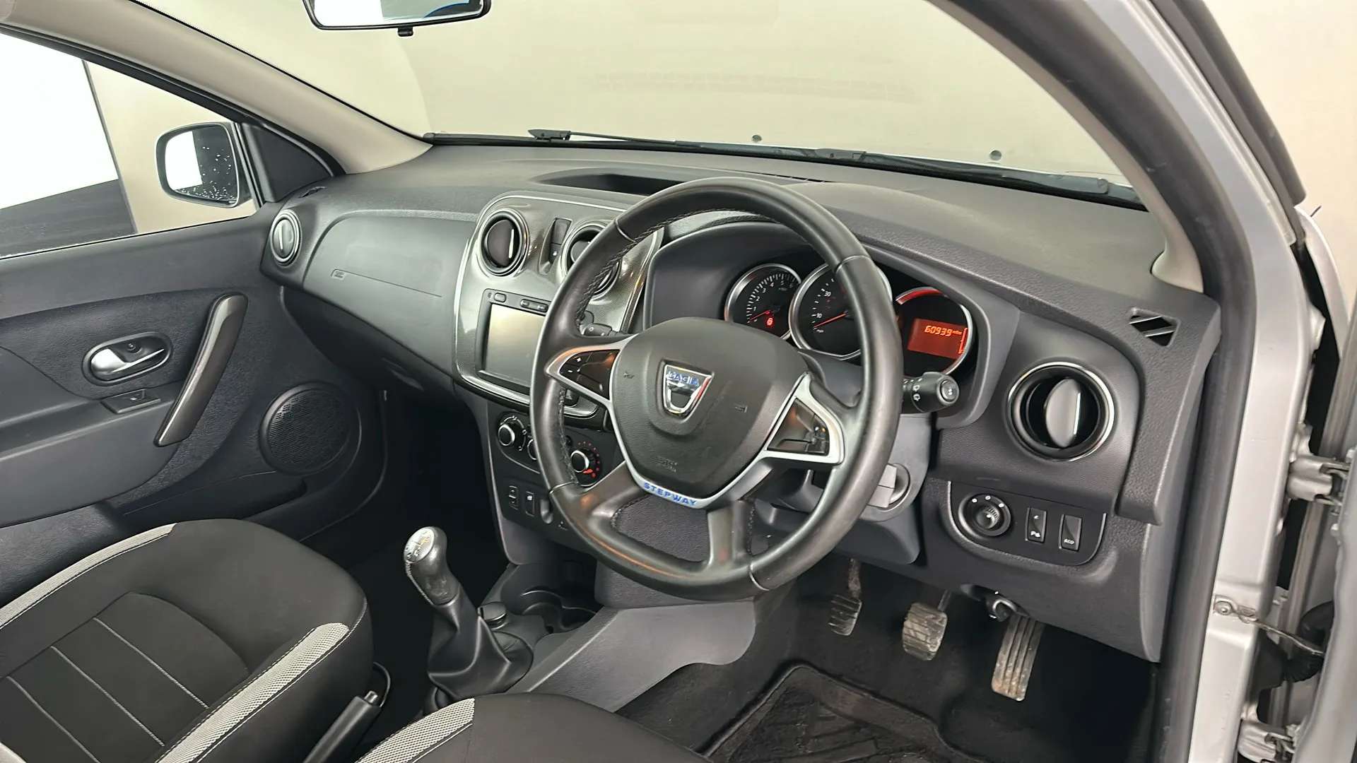 2018 DACIA SANDERO STEPWAY 2018 DACIA SANDERO STEPWAY