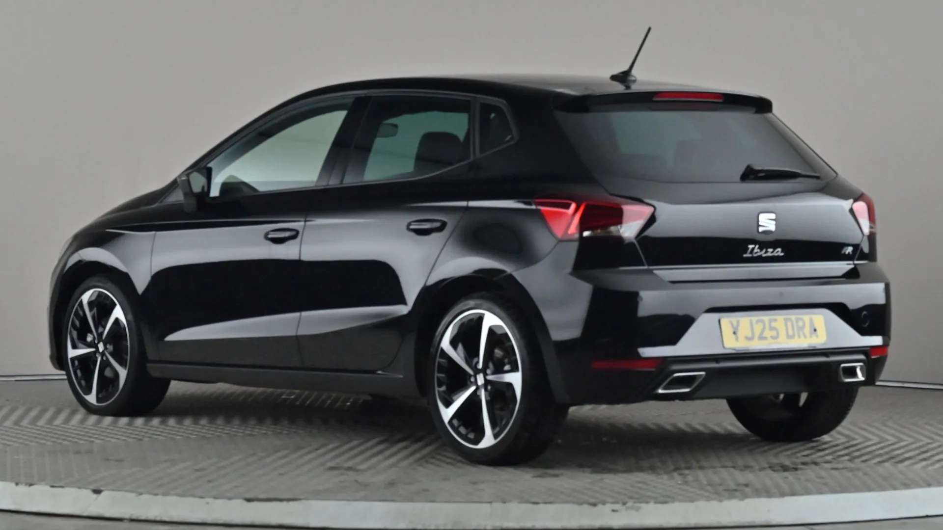 A 2025 SEAT IBIZA 1.0 TSI 115 FR Sport DSG A 2025 SEAT IBIZA 1.0 TSI 115 FR Sport DSG