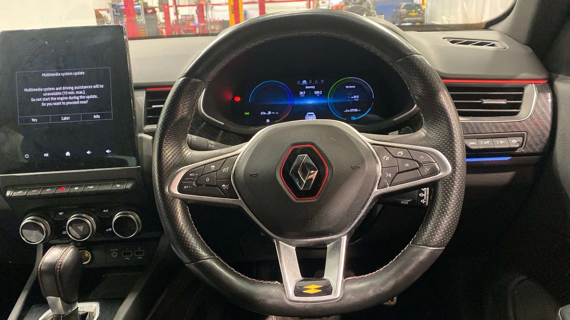 A 2023 RENAULT ARKANA 1.6 E-TECH Hybrid 145 R.S. Line Auto A 2023 RENAULT ARKANA 1.6 E-TECH Hybrid 145 R.S. Line Auto