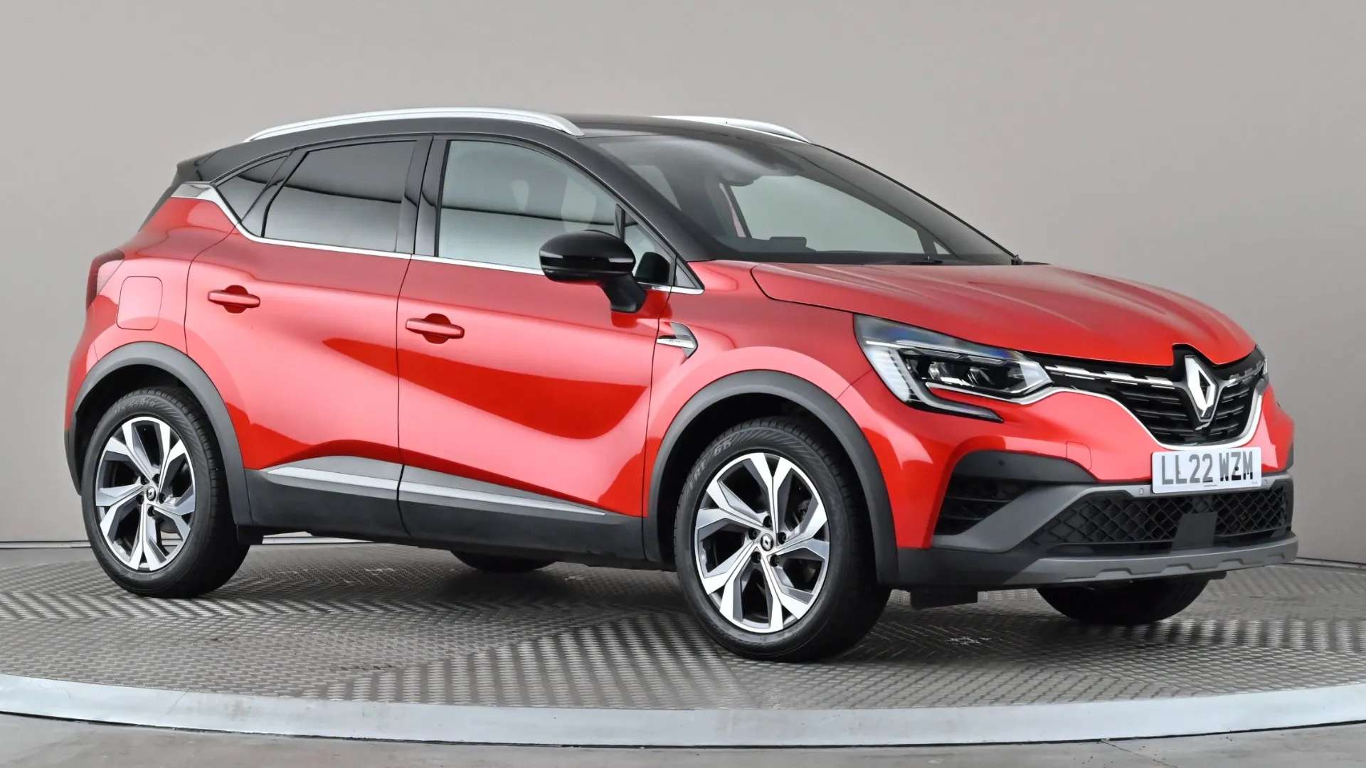 A 2022 RENAULT CAPTUR 1.6 E-TECH Hybrid 145 R.S. Line Auto A 2022 RENAULT CAPTUR 1.6 E-TECH Hybrid 145 R.S. Line Auto