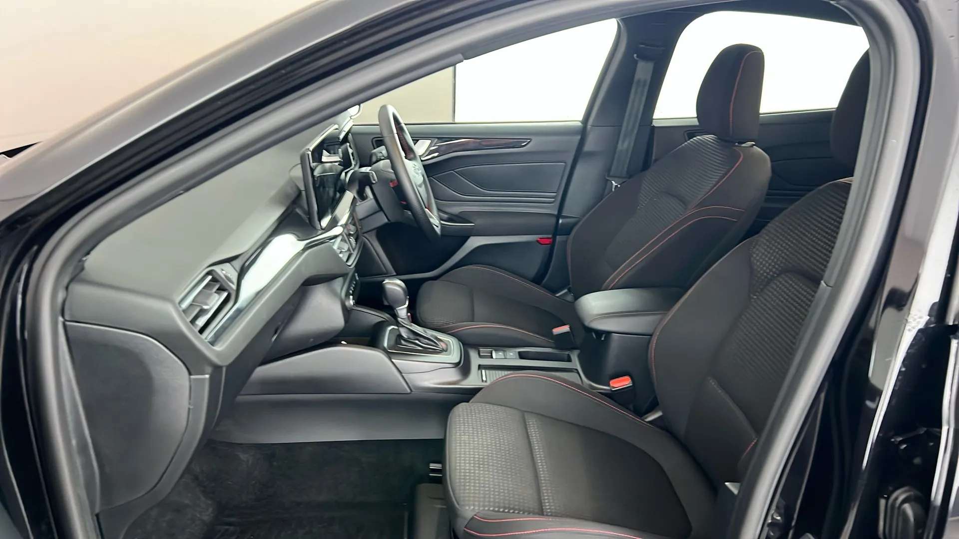 2024 FORD FOCUS 2024 FORD FOCUS