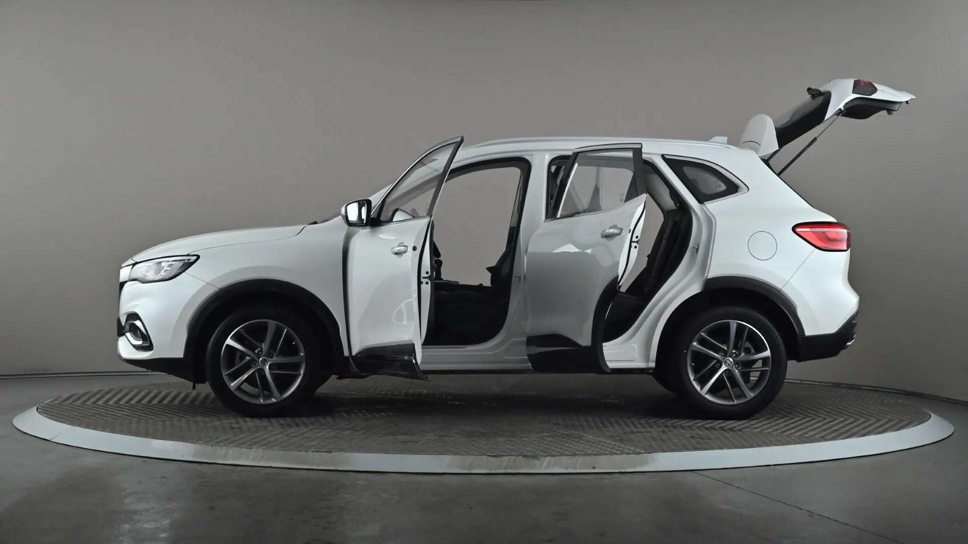 2022 MG MOTOR UK HS 2022 MG MOTOR UK HS