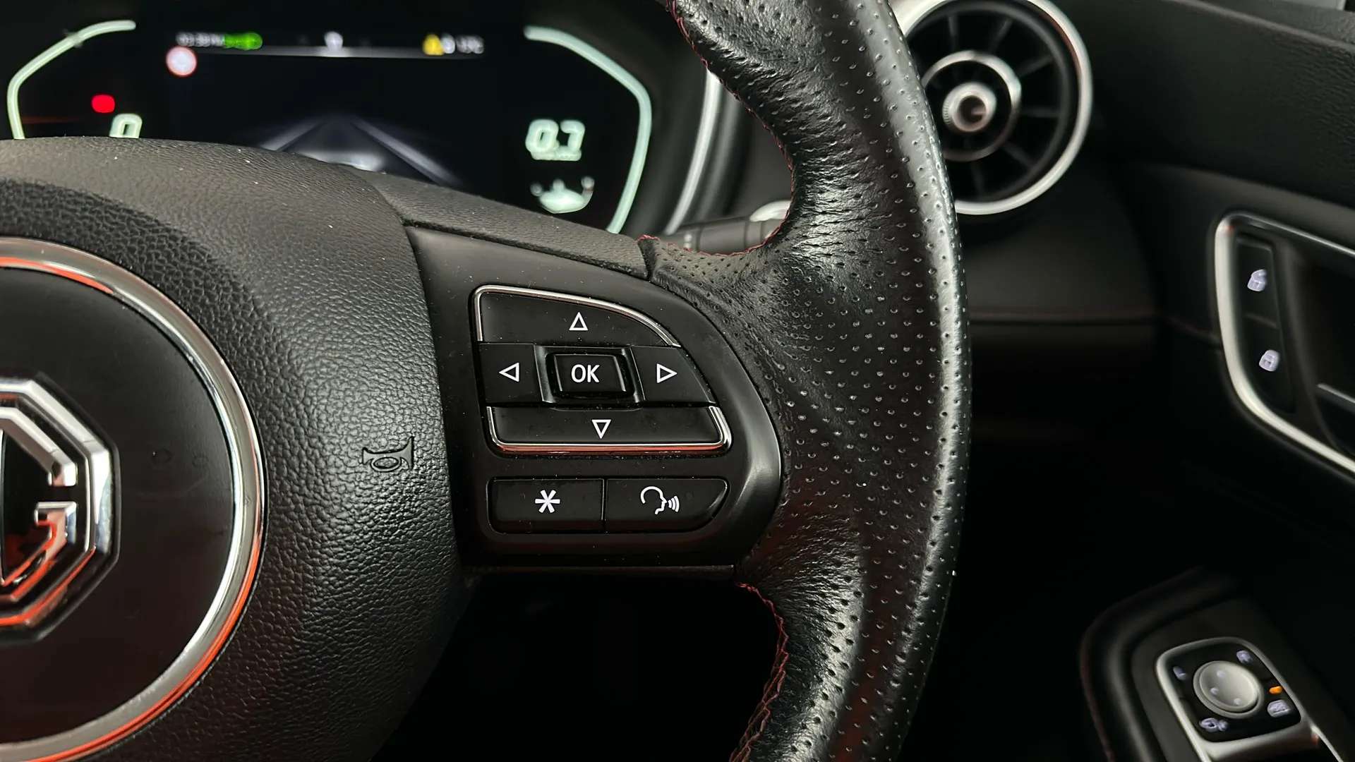 2022 MG MOTOR UK HS 2022 MG MOTOR UK HS