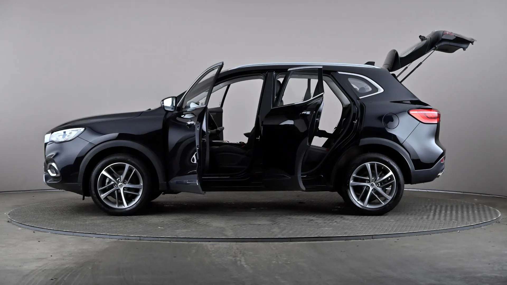 2023 MG MOTOR UK HS 2023 MG MOTOR UK HS