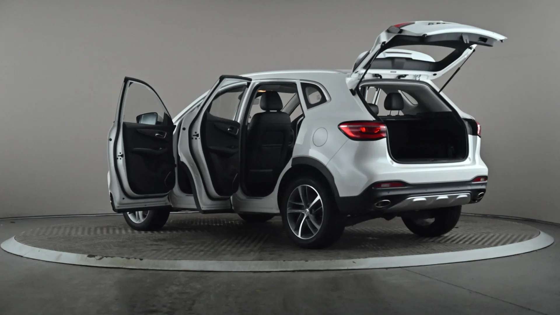 2023 MG MOTOR UK HS 2023 MG MOTOR UK HS