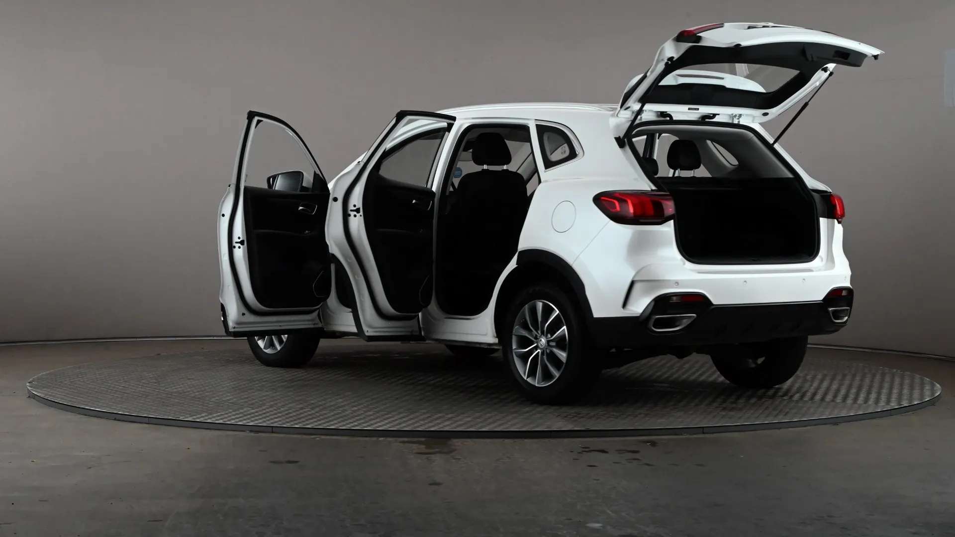 2023 MG MOTOR UK HS 2023 MG MOTOR UK HS
