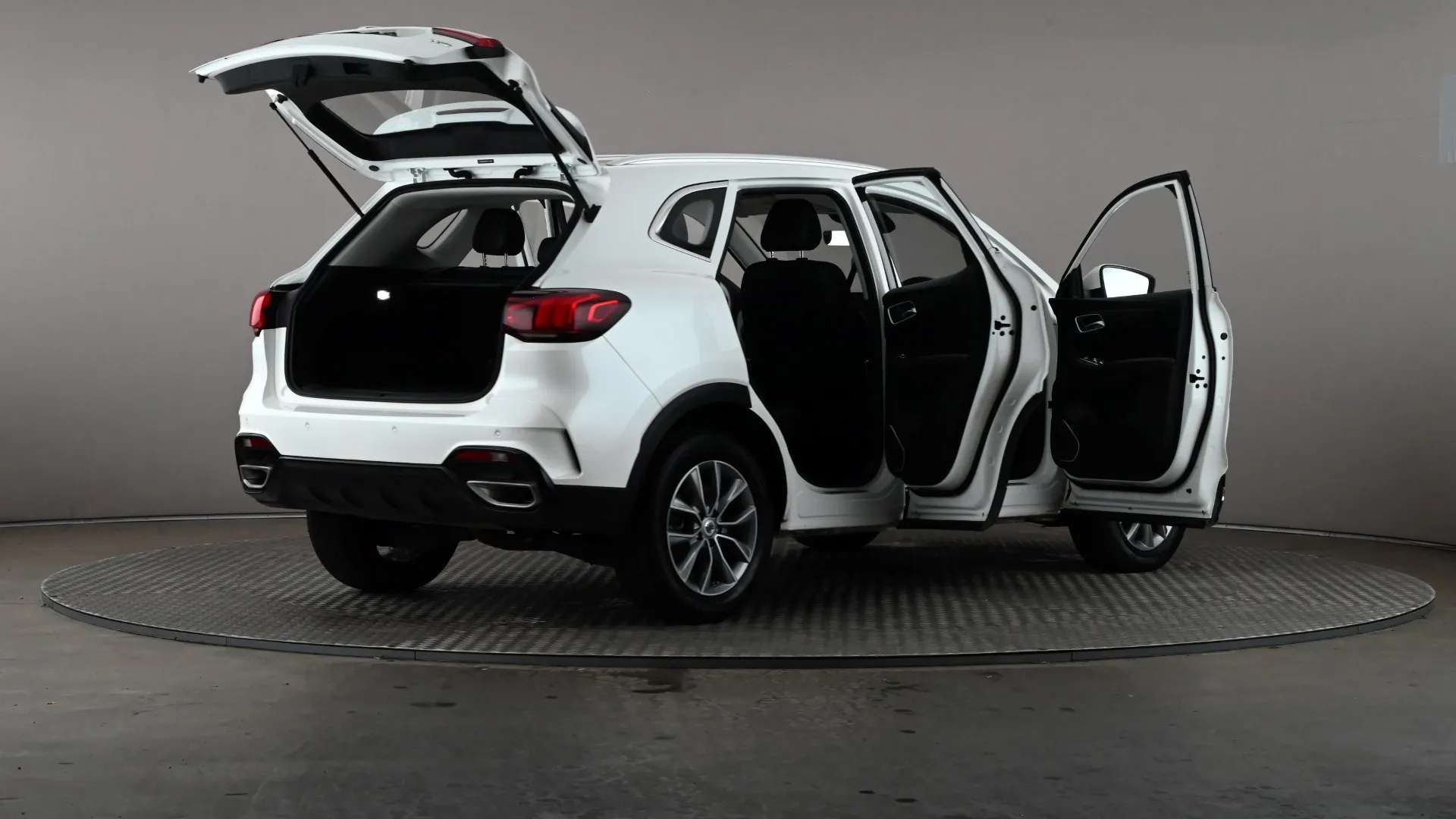 2023 MG MOTOR UK HS 2023 MG MOTOR UK HS