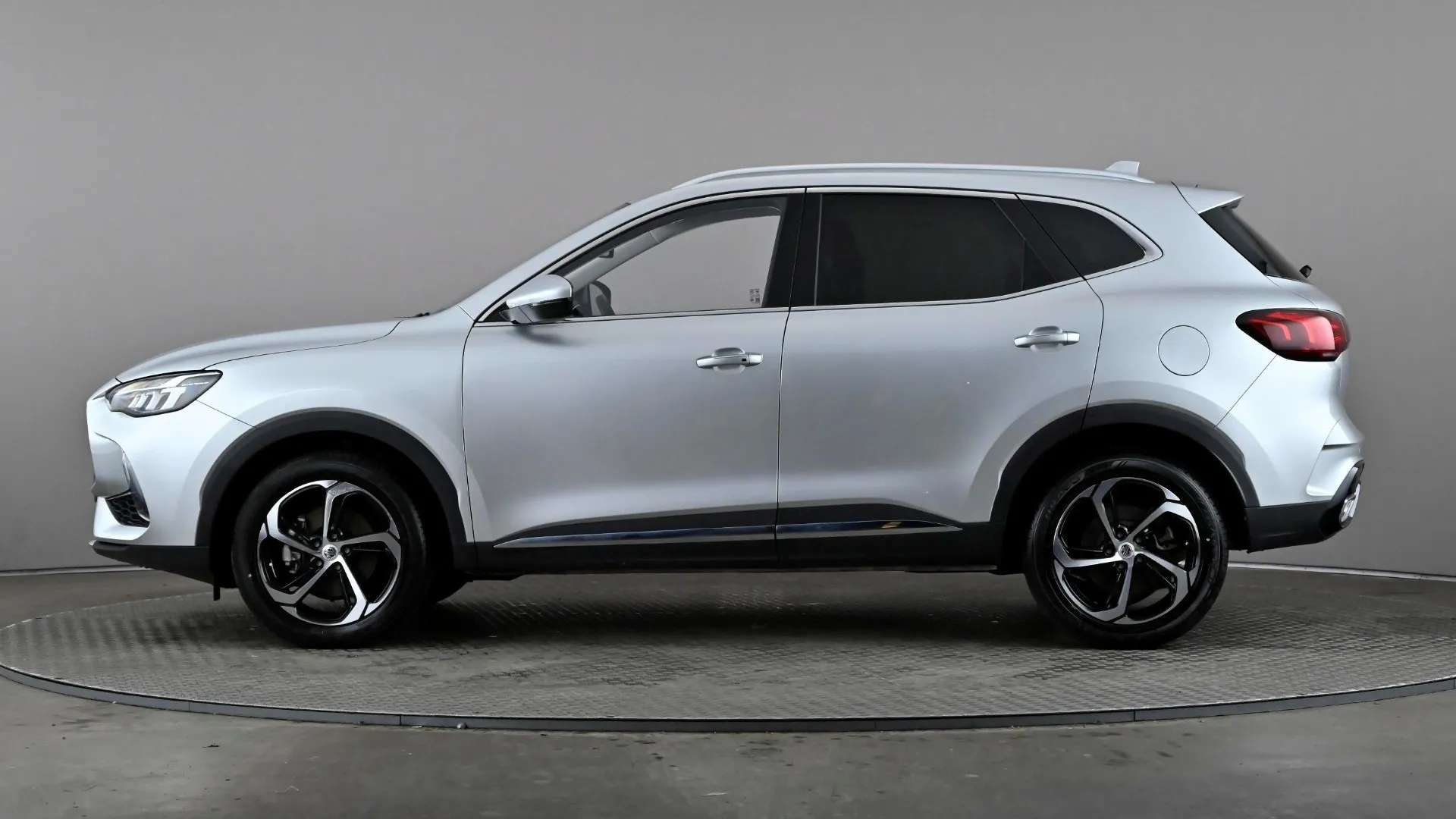 A 2024 MG MOTOR UK HS 1.5 T-GDI Trophy A 2024 MG MOTOR UK HS 1.5 T-GDI Trophy