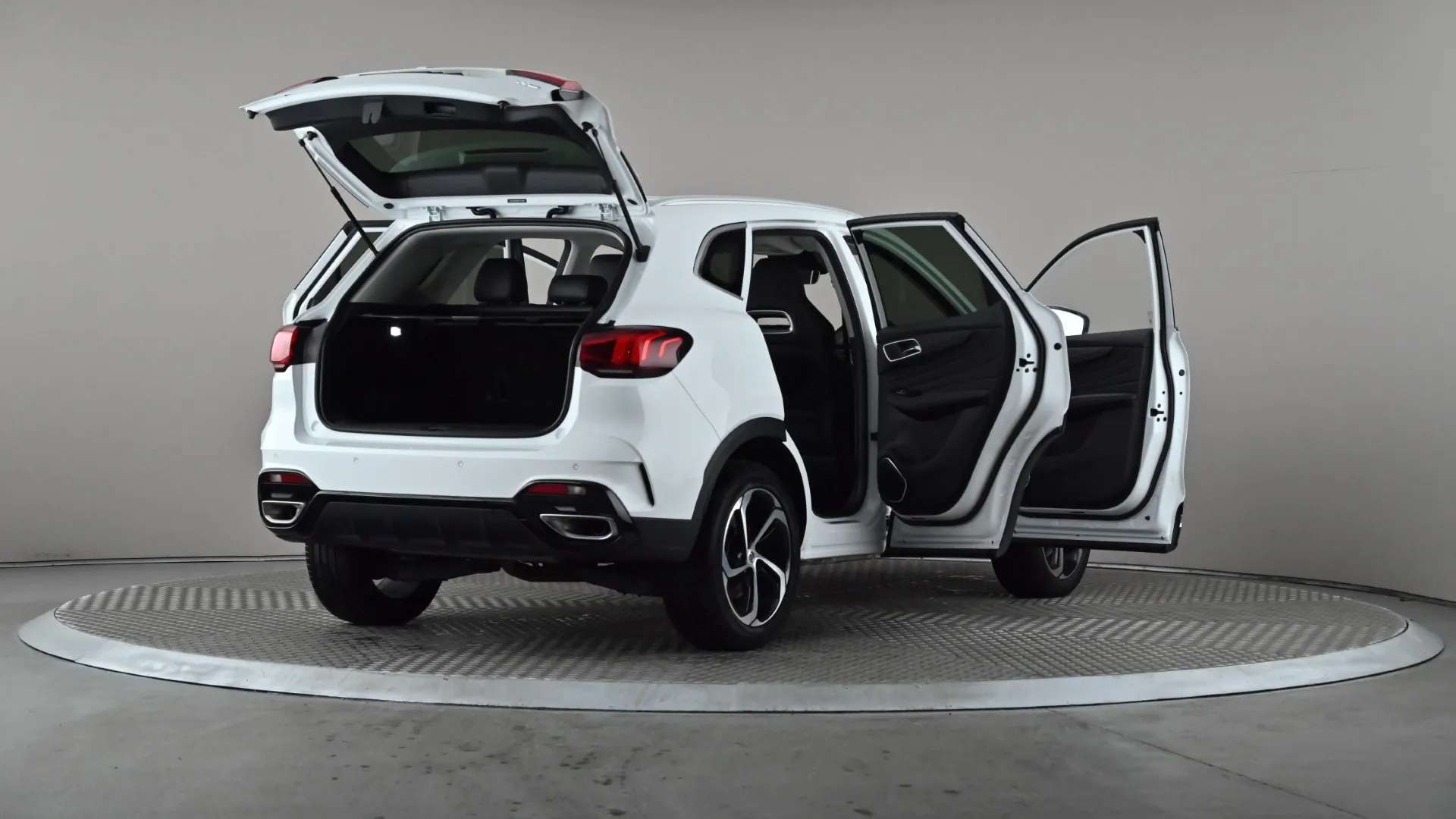2023 MG MOTOR UK HS 2023 MG MOTOR UK HS