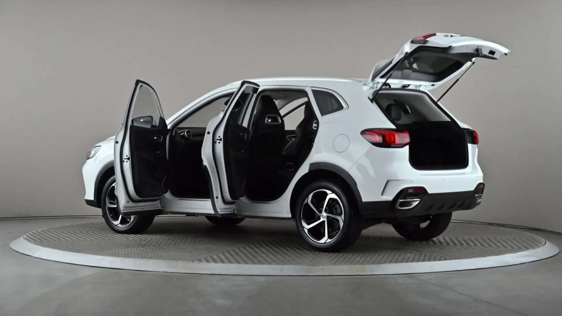 2023 MG MOTOR UK HS 2023 MG MOTOR UK HS