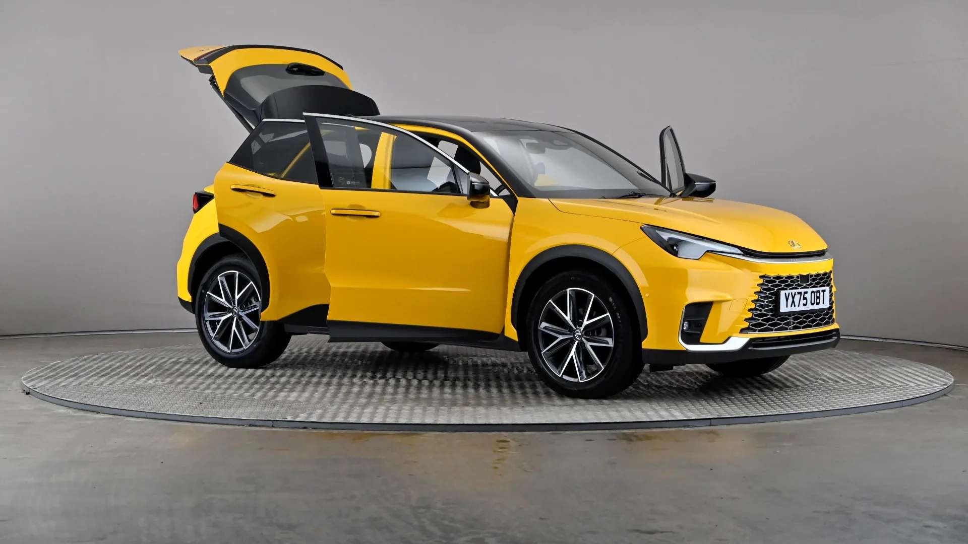 2025 LEXUS LBX 2025 LEXUS LBX