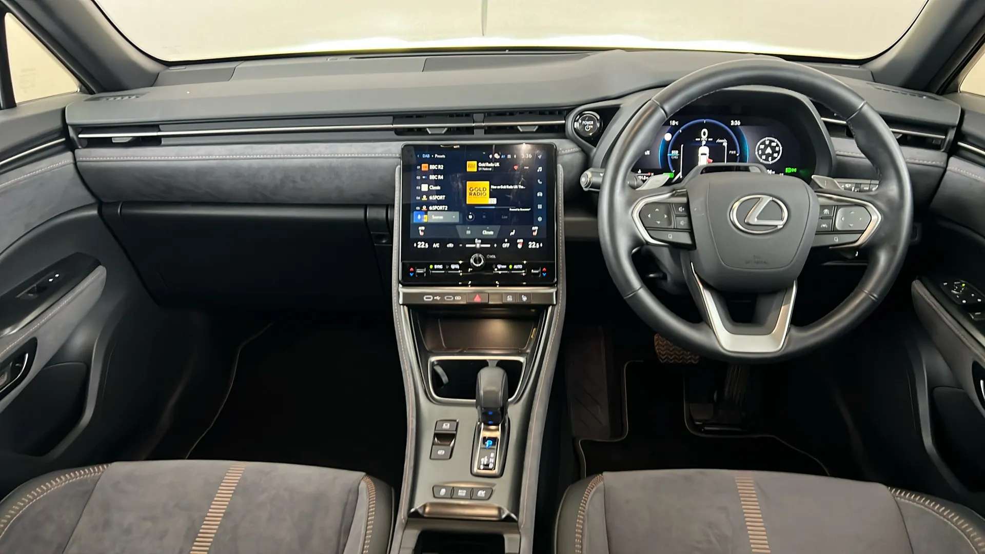 2025 LEXUS LBX 2025 LEXUS LBX
