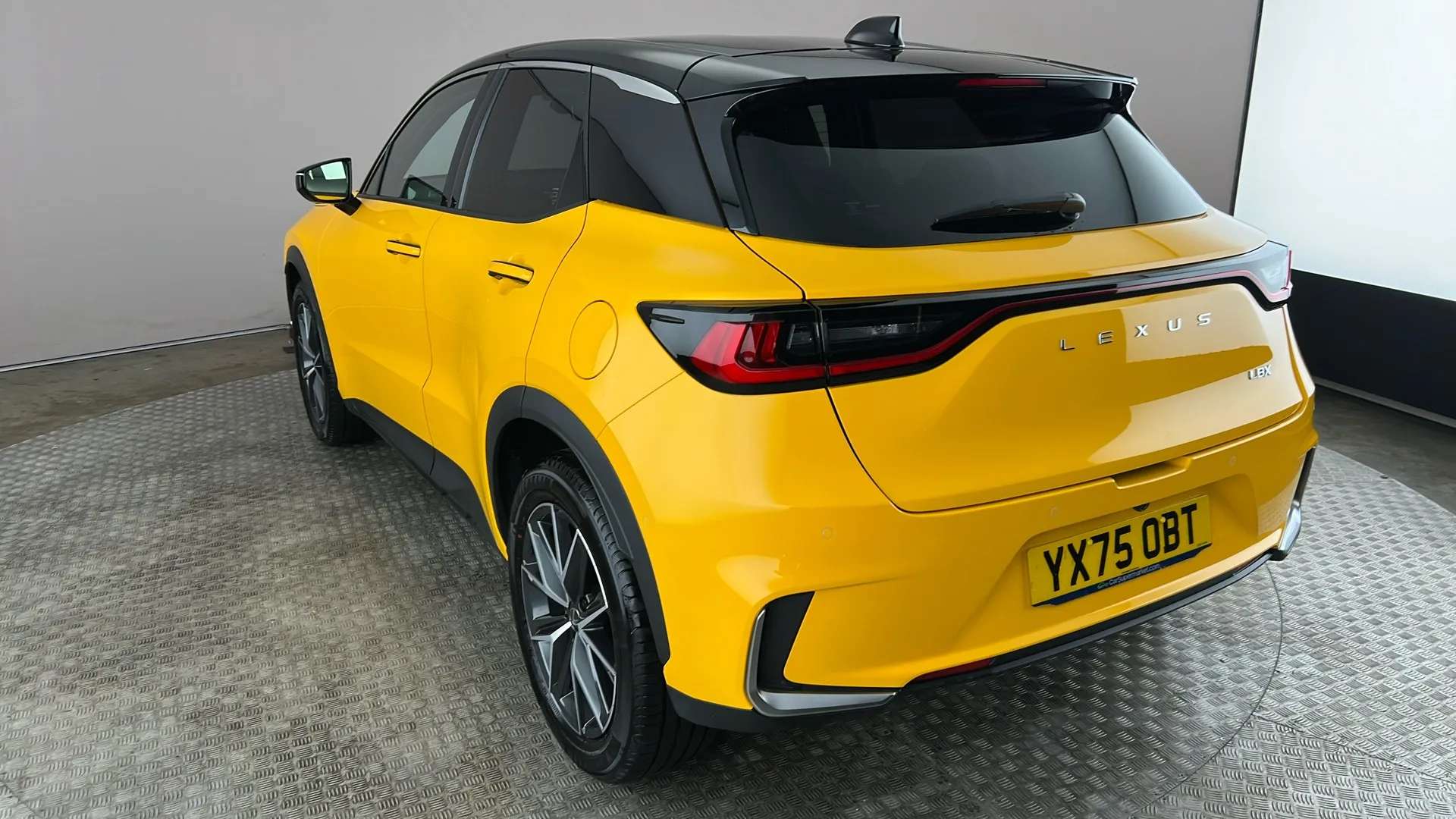 2025 LEXUS LBX 2025 LEXUS LBX