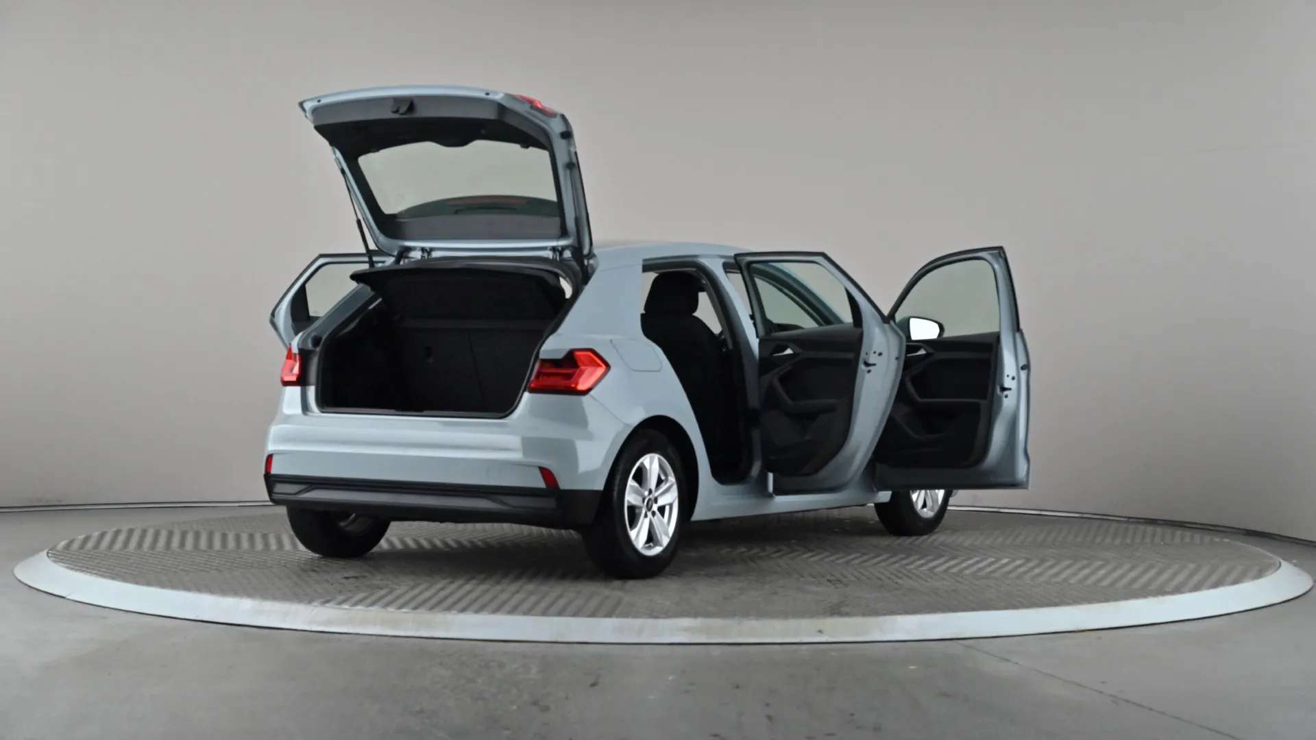 2023 AUDI A1 2023 AUDI A1