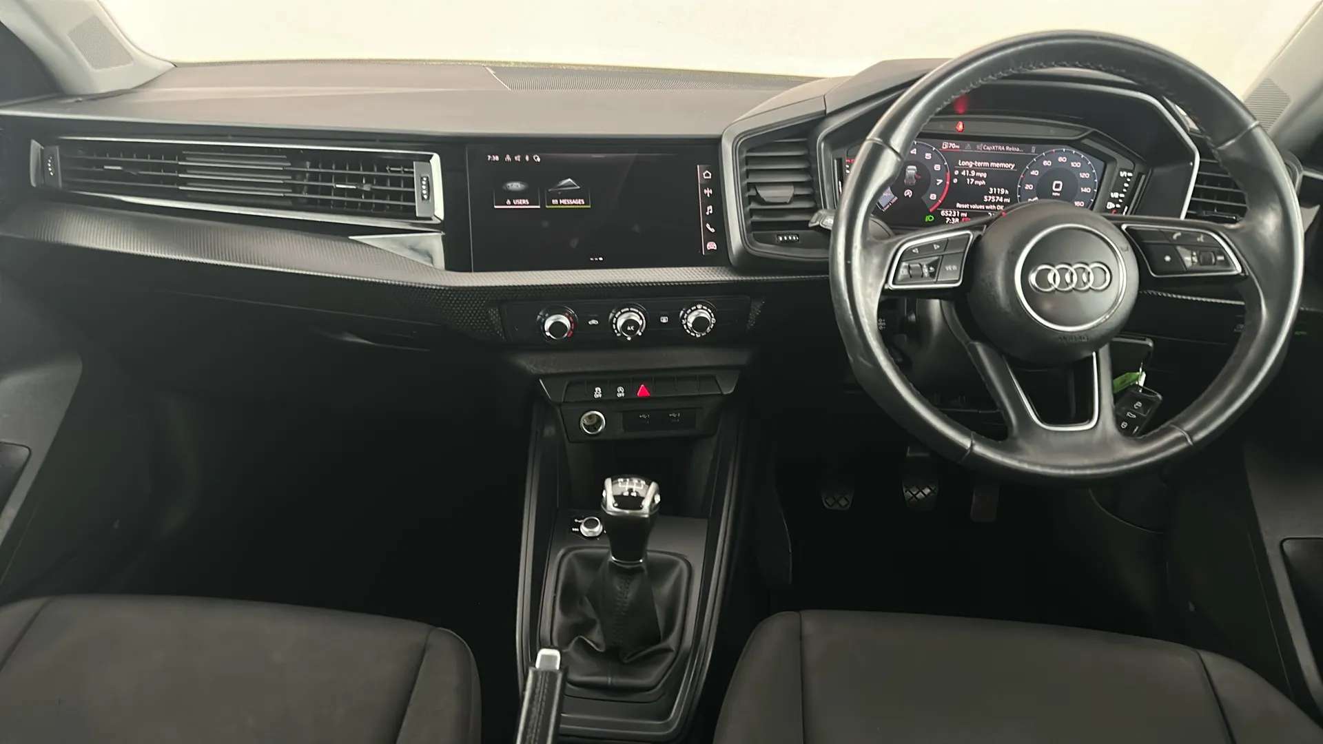 2023 AUDI A1 2023 AUDI A1