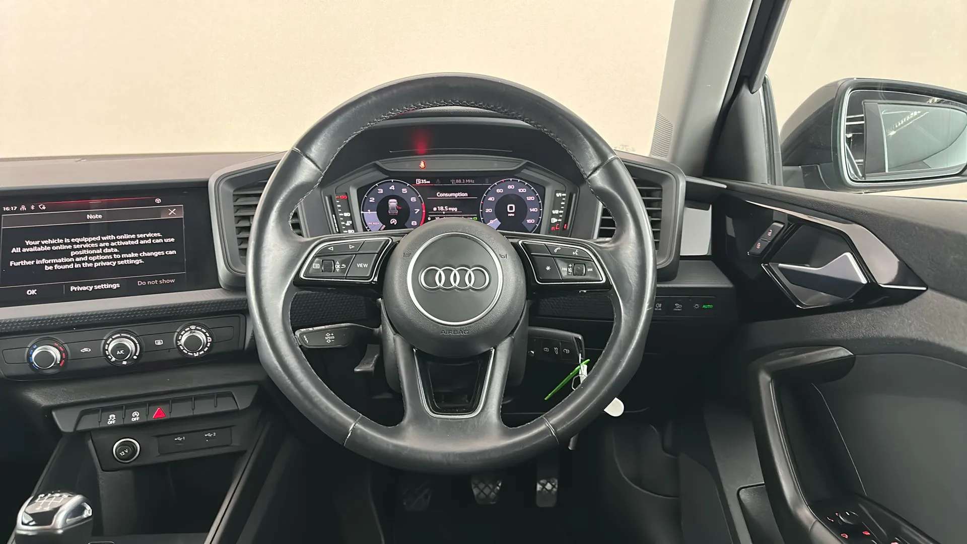 2021 AUDI A1 2021 AUDI A1