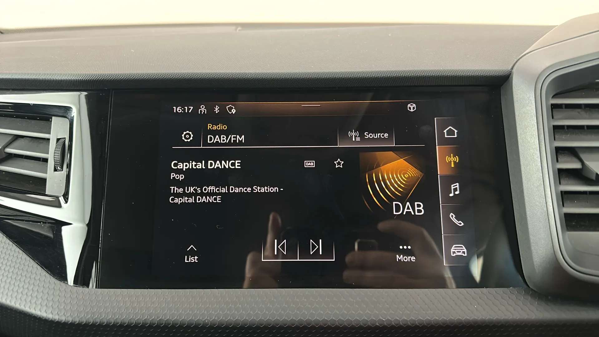 2021 AUDI A1 2021 AUDI A1
