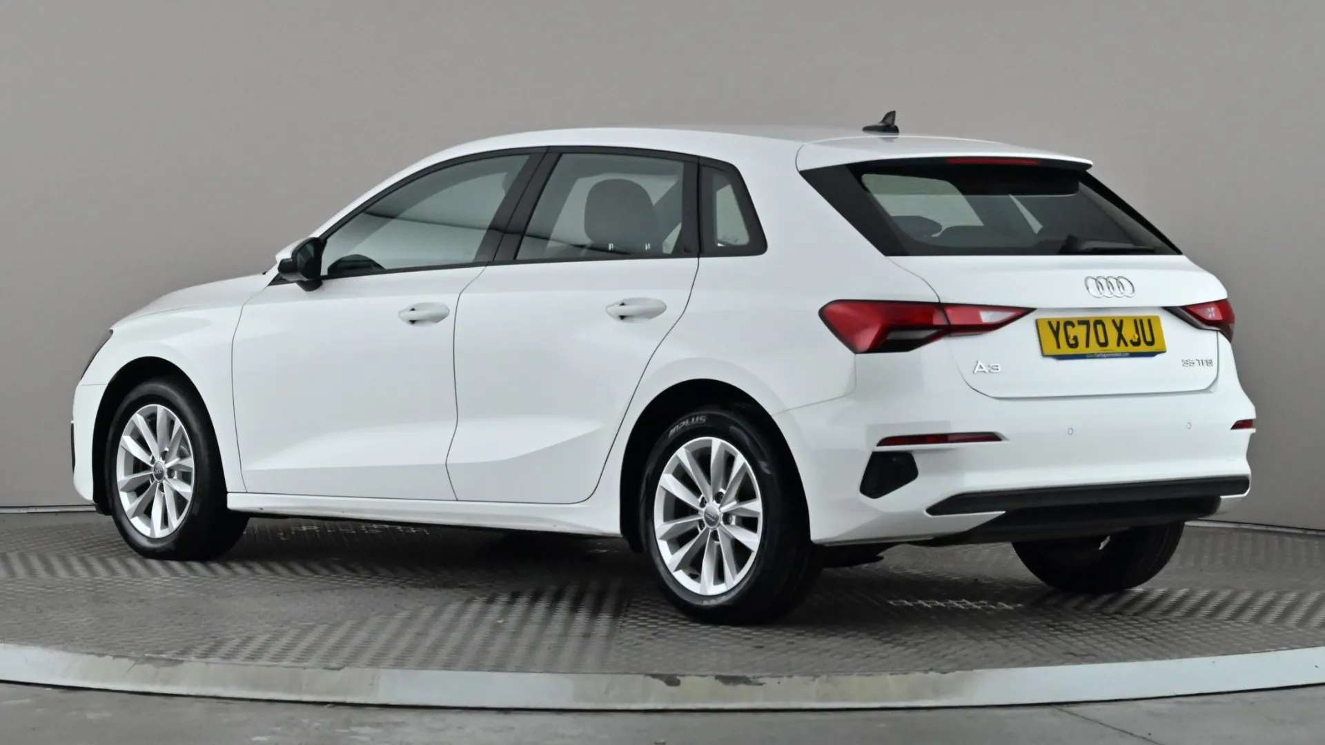 A 2020 AUDI A3 35 TFSI Technik A 2020 AUDI A3 35 TFSI Technik