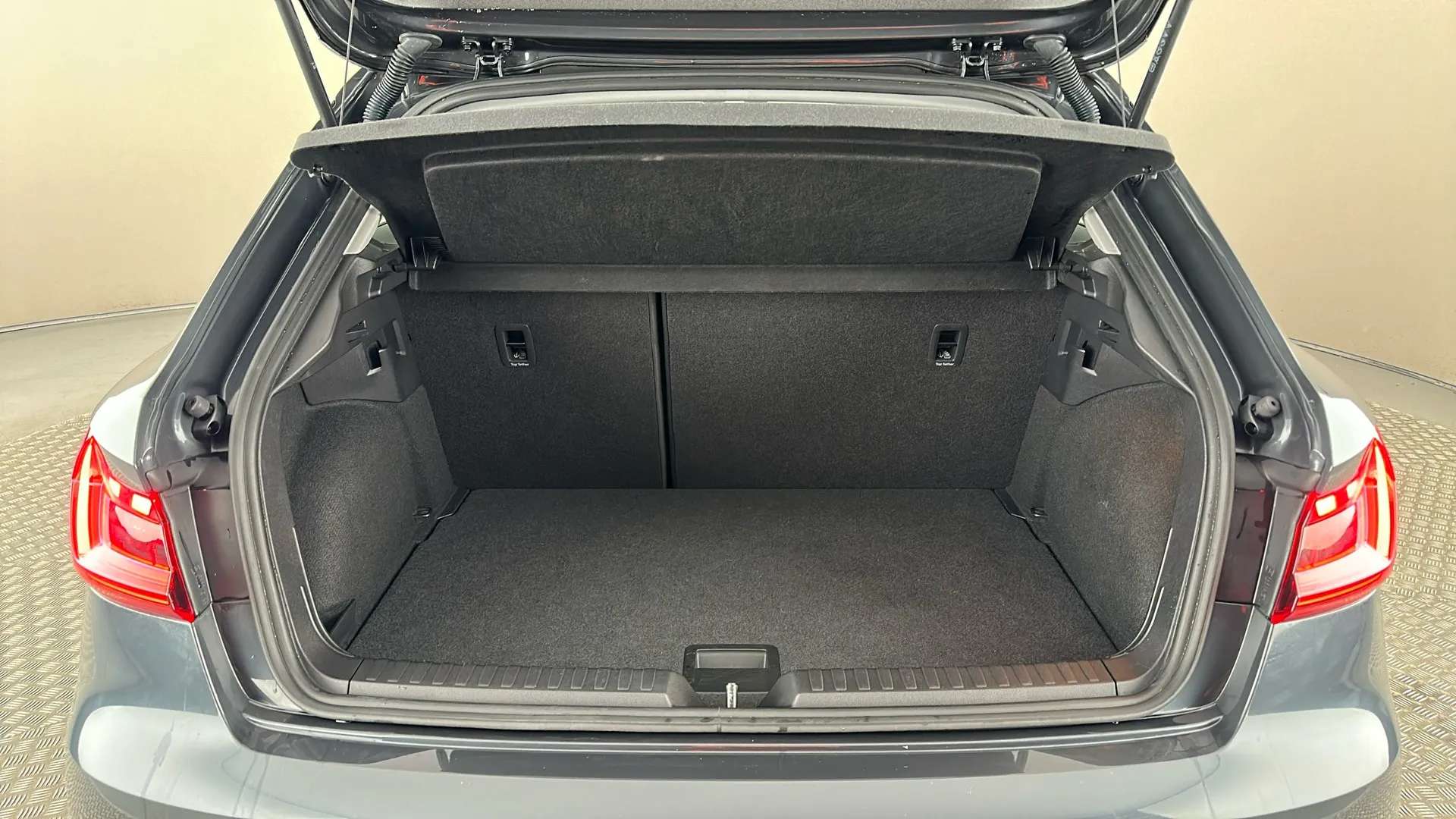 2023 AUDI A1 2023 AUDI A1