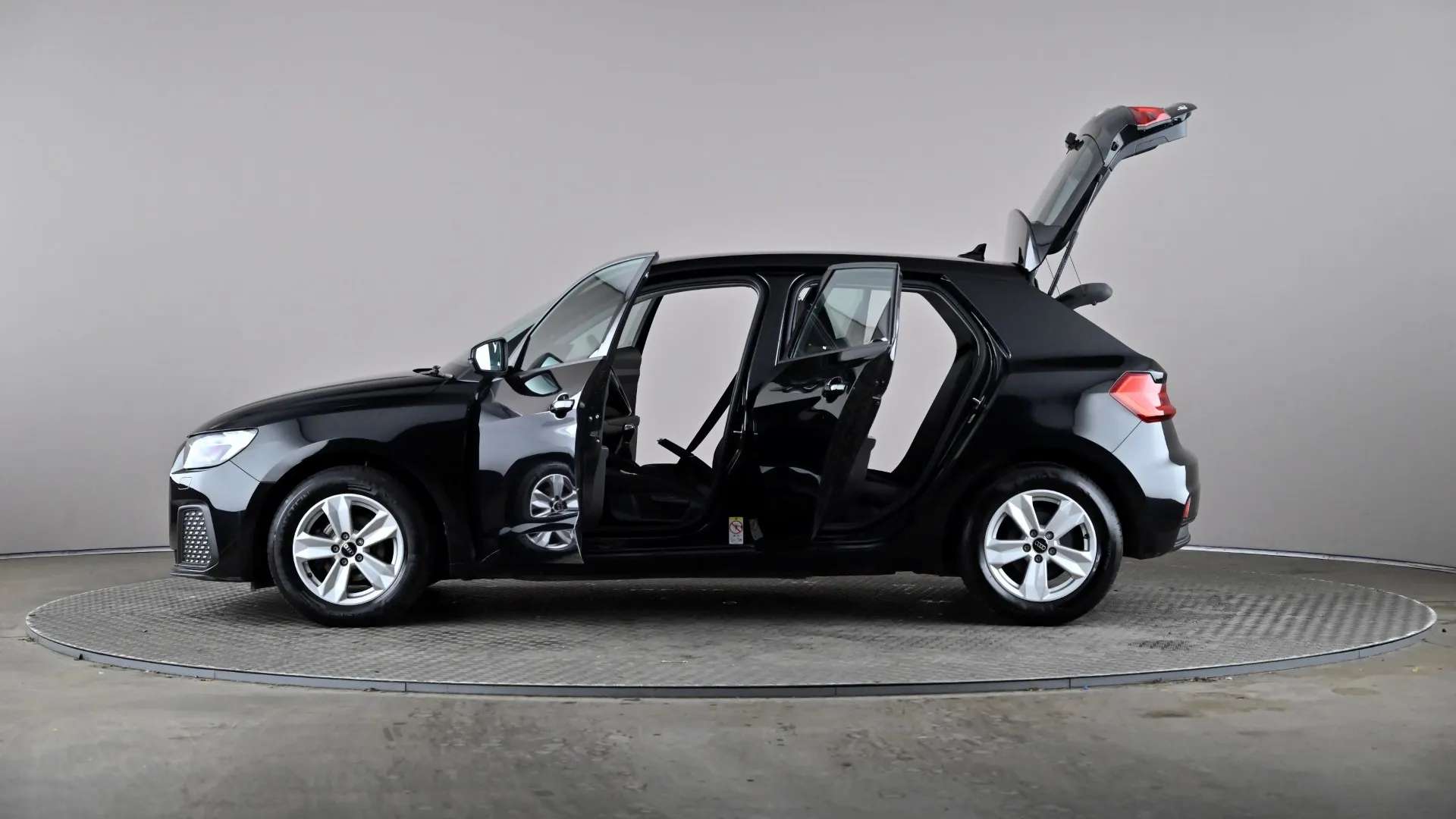 2023 AUDI A1 2023 AUDI A1