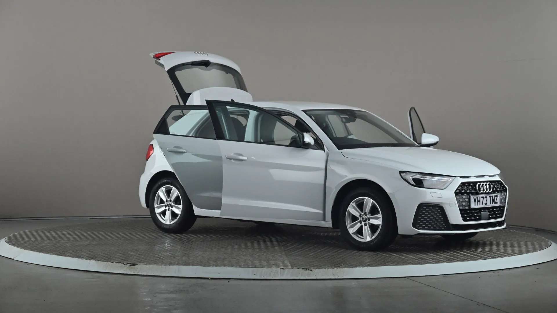 2023 AUDI A1 2023 AUDI A1