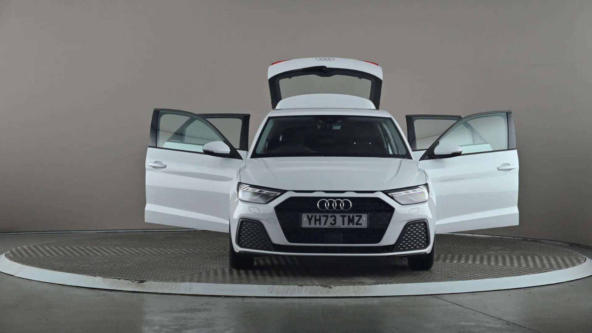 2023 AUDI A1 2023 AUDI A1