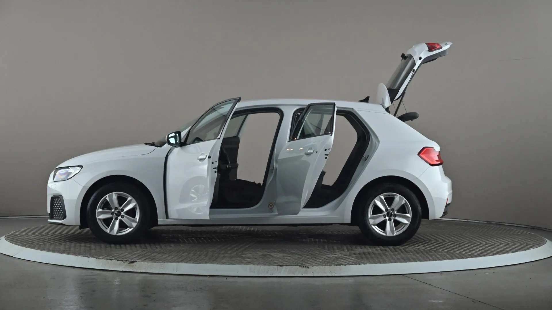 2023 AUDI A1 2023 AUDI A1