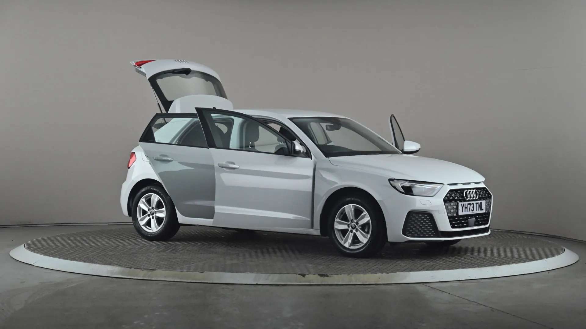 2023 AUDI A1 2023 AUDI A1