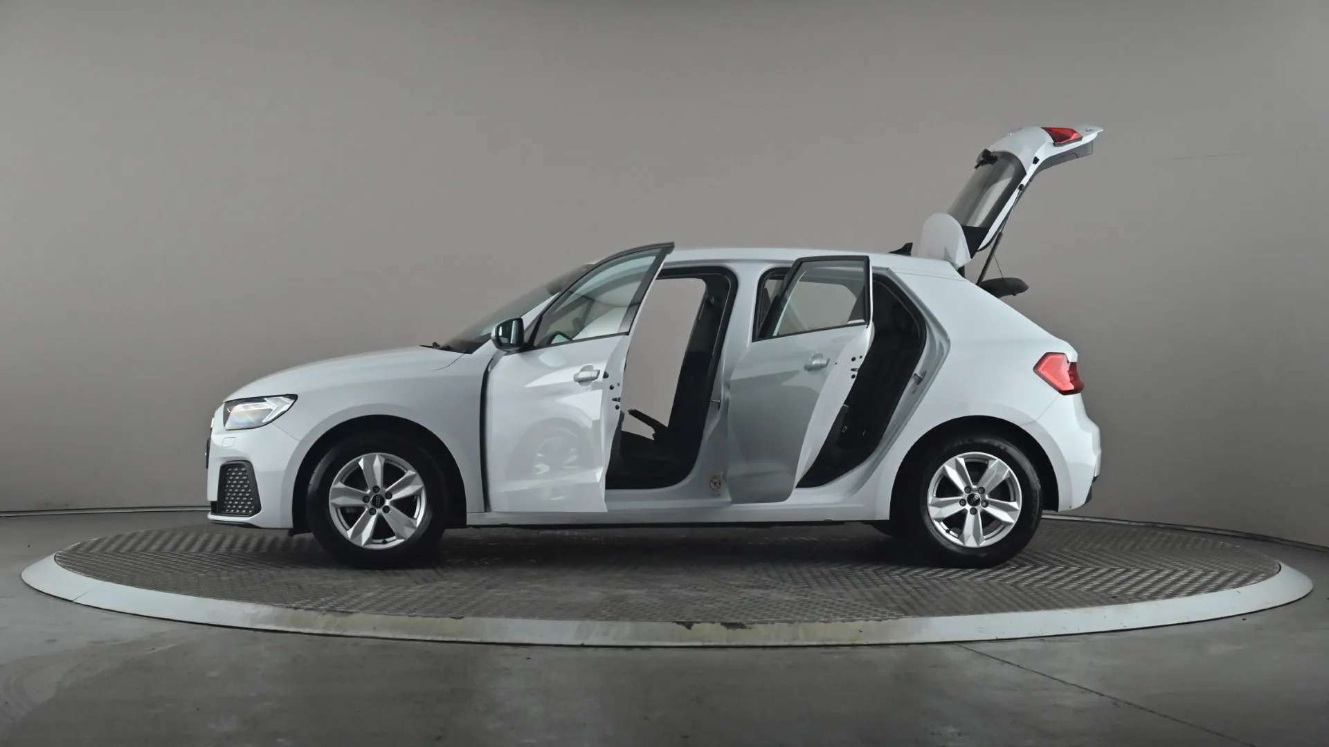 2023 AUDI A1 2023 AUDI A1