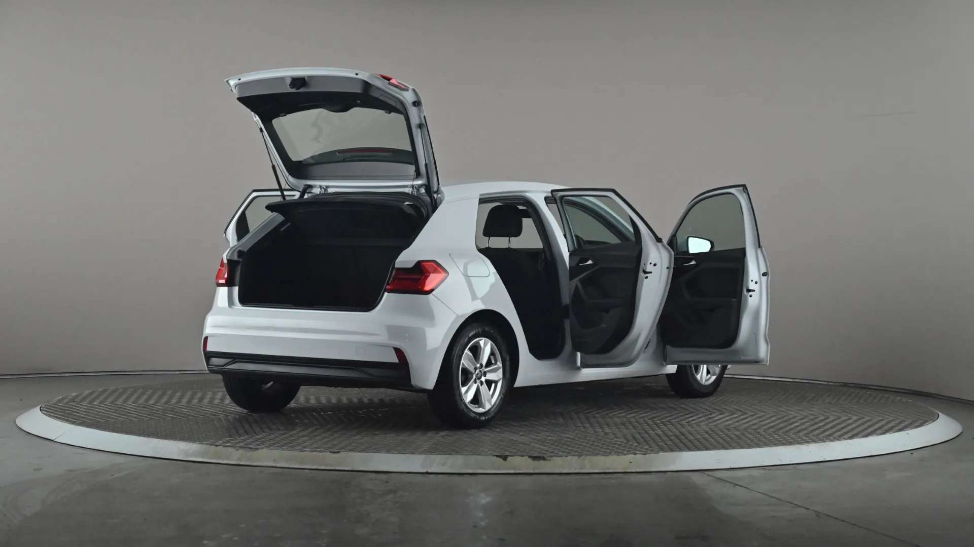 2023 AUDI A1 2023 AUDI A1