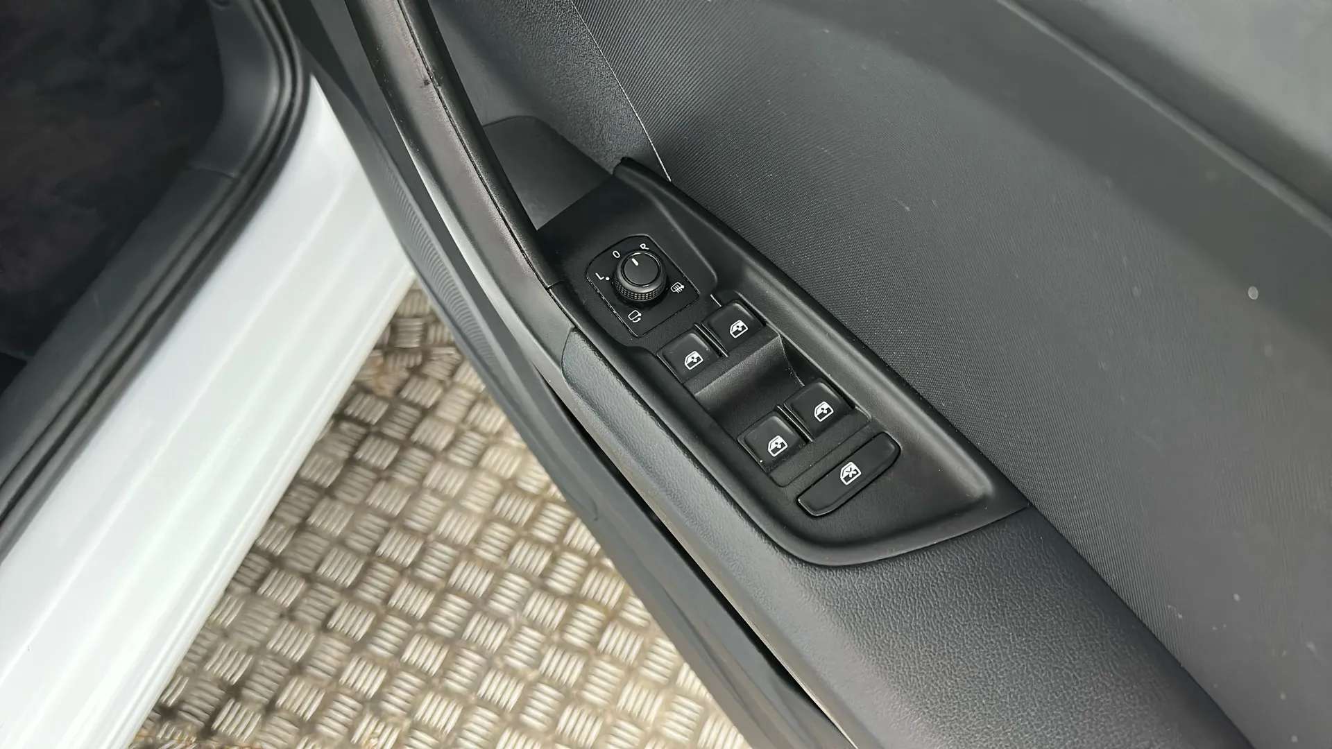 2023 AUDI A1 2023 AUDI A1