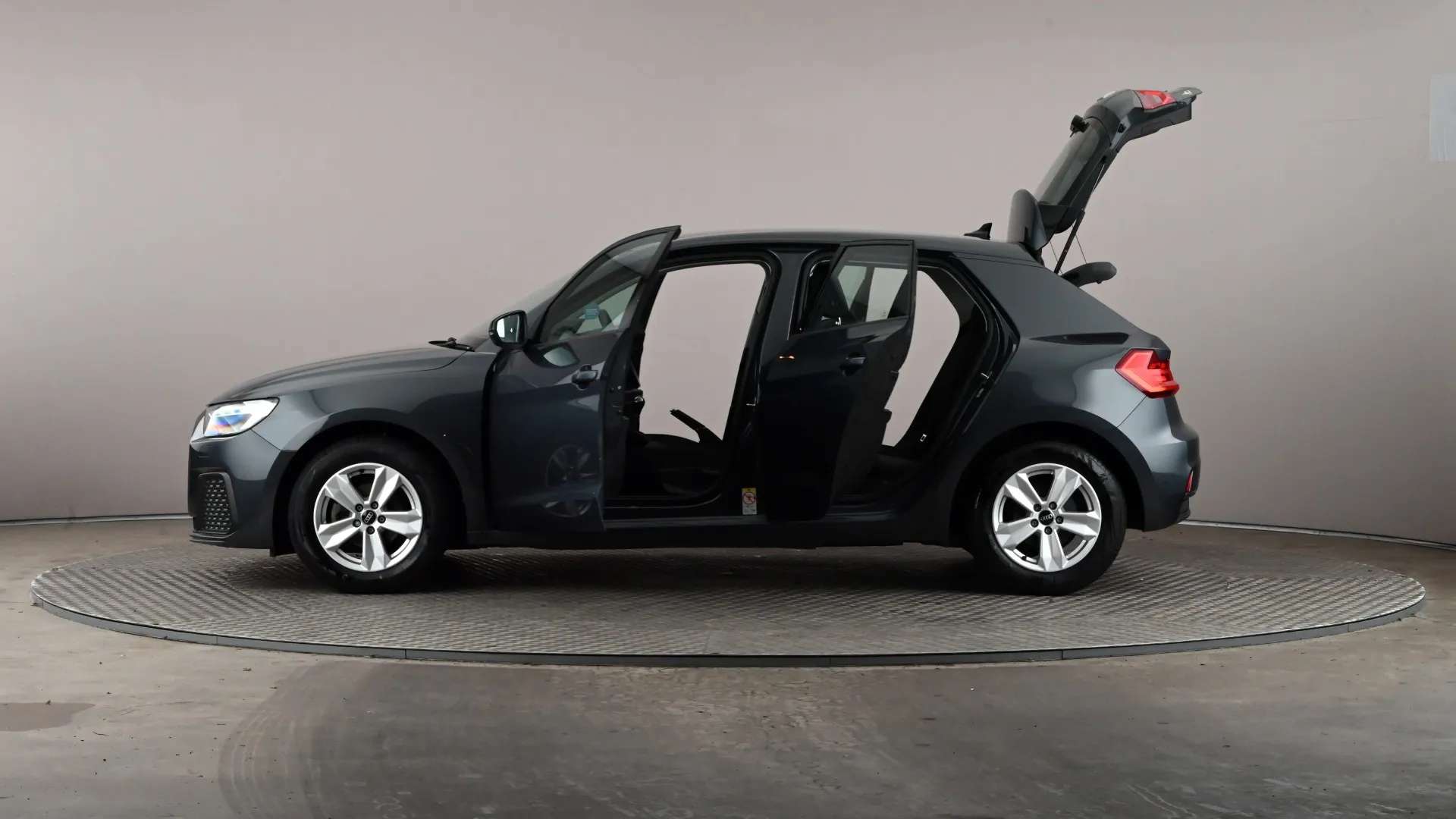 2023 AUDI A1 2023 AUDI A1