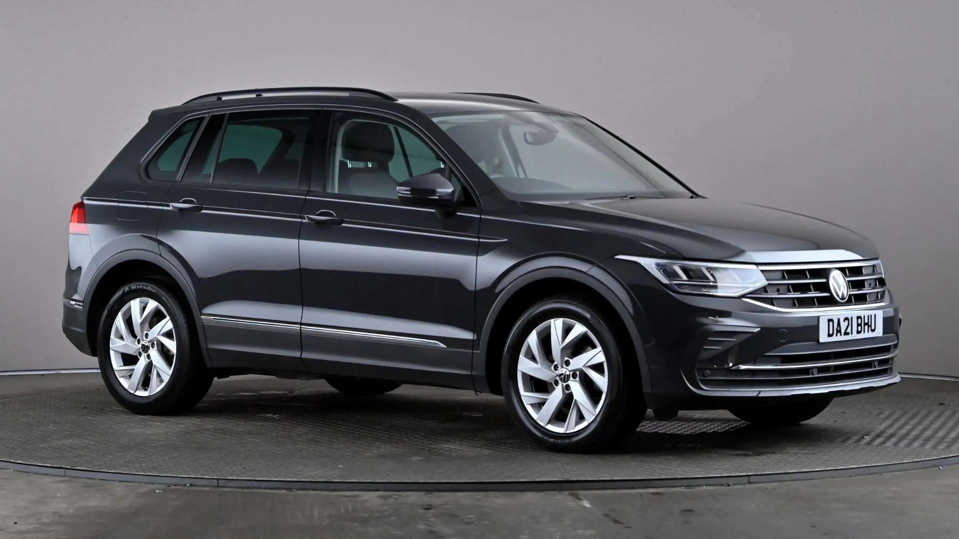 A 2021 VOLKSWAGEN TIGUAN 1.5 TSI 150 Life A 2021 VOLKSWAGEN TIGUAN 1.5 TSI 150 Life
