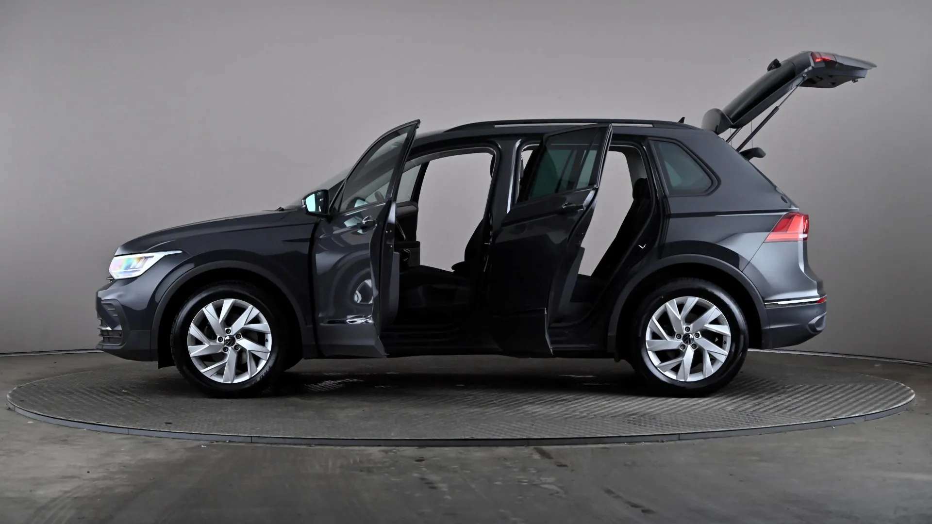 2021 VOLKSWAGEN TIGUAN 2021 VOLKSWAGEN TIGUAN
